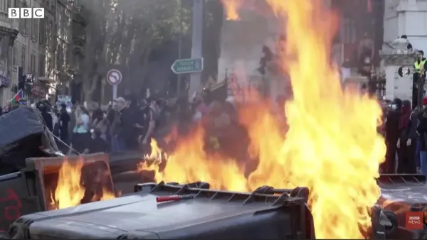 Jóvenes franceses protestan por falta de futuro