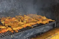 Gobierno compra 8 millones de libras de pollo para evitar caída de precios