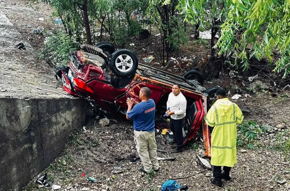 Choque en Azua deja una muerte y tres heridos
